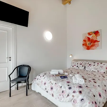 Residenza Quadrifoglio * Casalzuigno